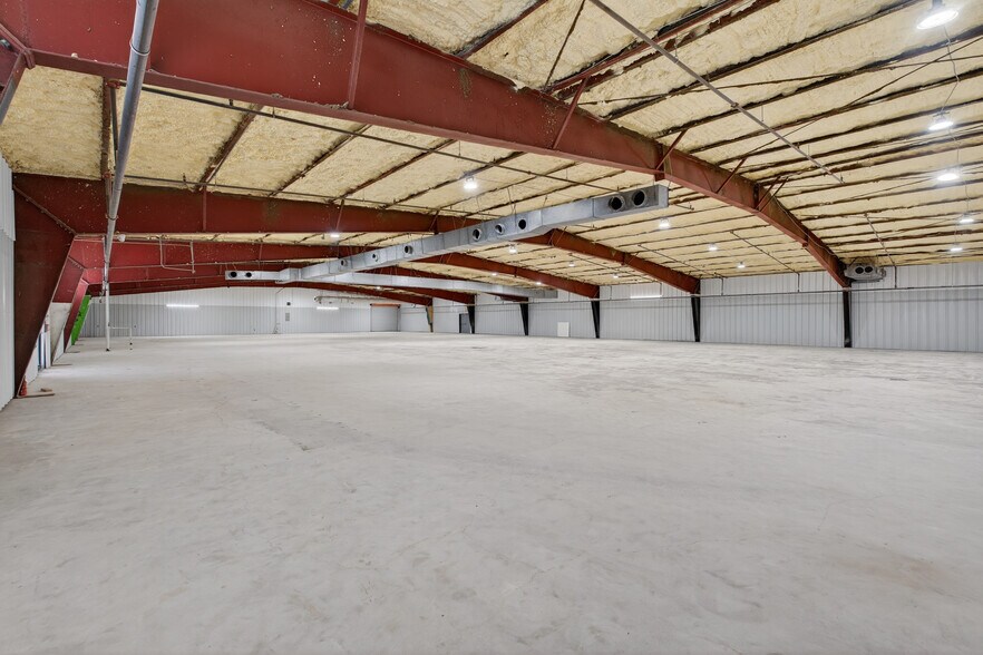 More Photos Of 2606 Cherry Brook Ln, Pasadena Warehouse For Sale