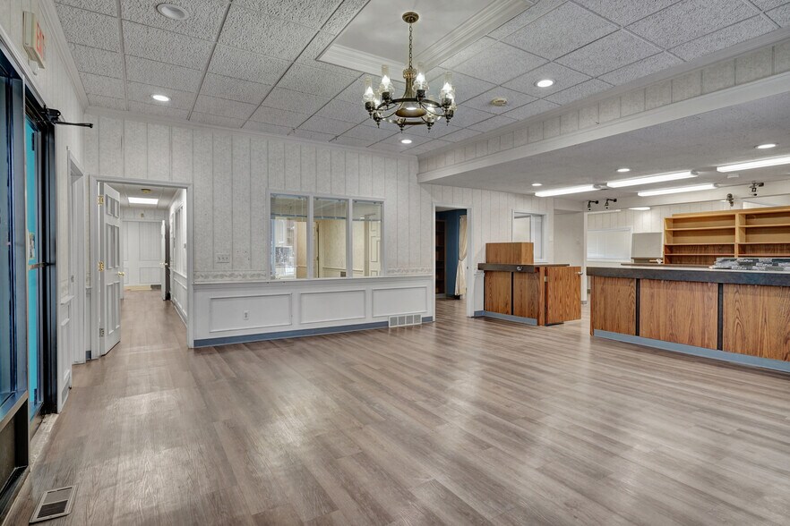 More Photos Of 102 S 3rd St, Saint Clair Bank For Sale
