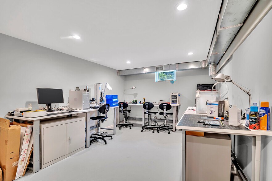 More Photos Of 131 Main St, White House Station Office Residential For Sale