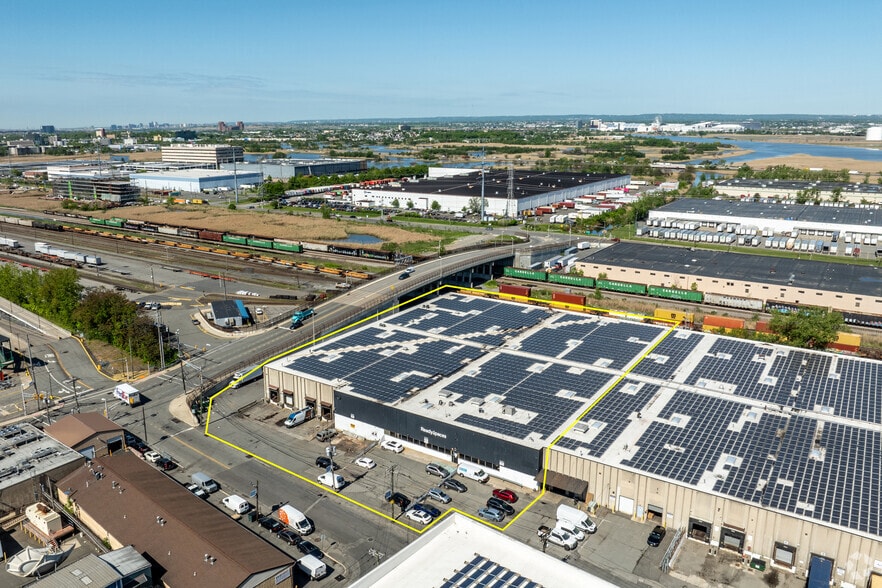 More Photos Of 7001 Anpesil Dr, North Bergen Warehouse For Lease