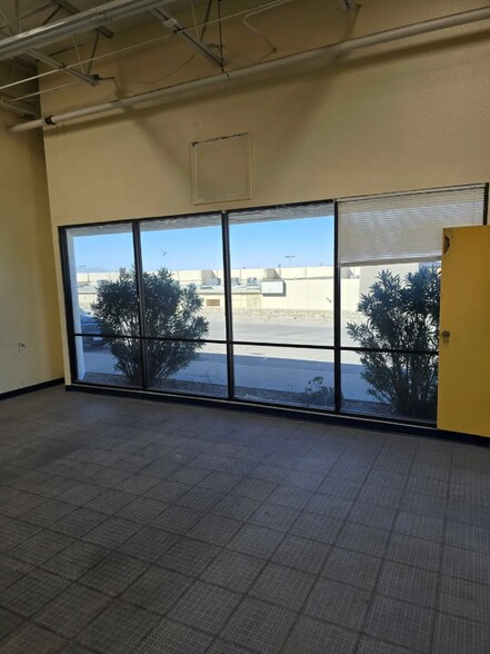 More Photos Of 11330 James Watt Dr, El Paso Showroom For Lease