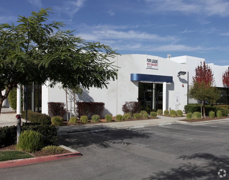 Primary Photo Of 31885 Corydon Rd, Lake Elsinore Warehouse For Lease