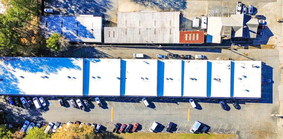 More Photos Of 5891 New Peachtree Rd, Doraville Warehouse For Lease
