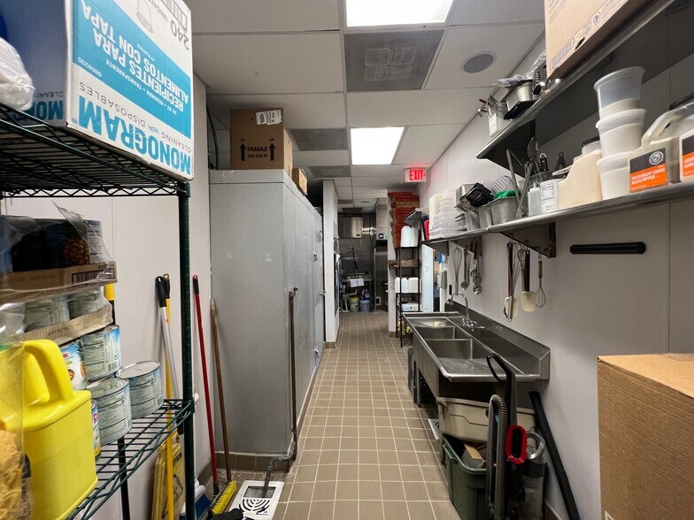 More Photos Of 10002 Gulf Dr, Anna Maria Bar For Sale