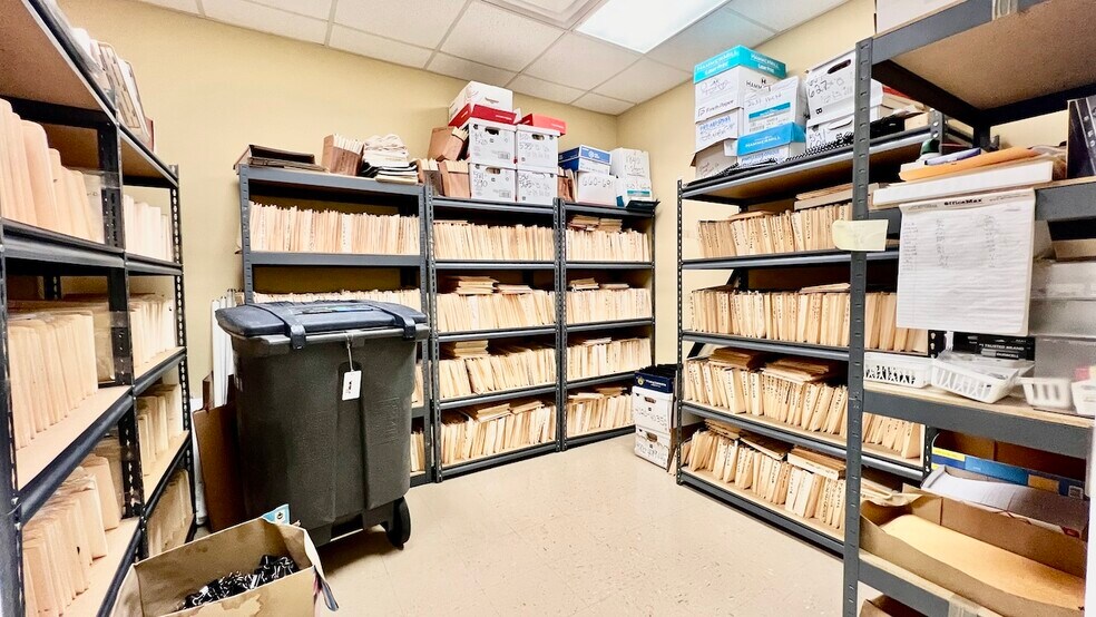 More Photos Of 535 Queen City Pky, Gainesville Office For Lease