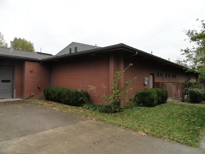 More Photos Of 2406 W Broadway, Louisville Freestanding For Sale