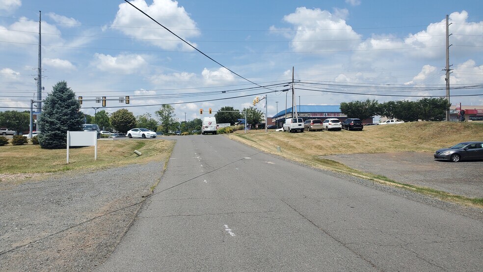 More Photos Of 8317 Centreville Rd, Manassas Office For Lease