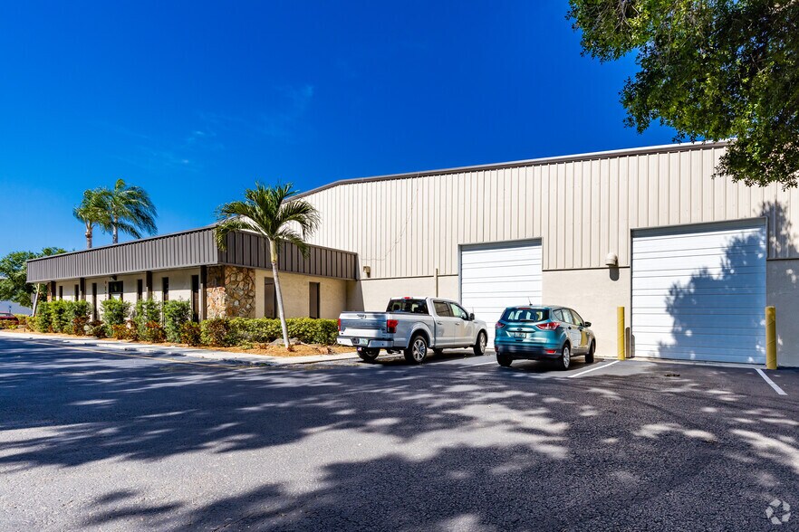More Photos Of 12450 Automobile Blvd, Clearwater Warehouse For Sale