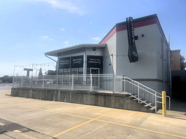 Primary Photo Of 3627 Perkins Rd, Baton Rouge Restaurant For Lease