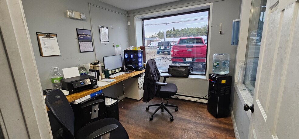 More Photos Of 3091 Cranberry Hwy, East Wareham Freestanding For Sale