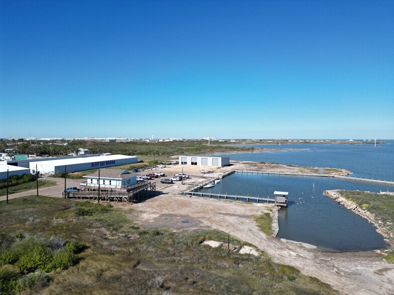 More Photos Of 101 Skipper Ln, Corpus Christi Warehouse For Sale