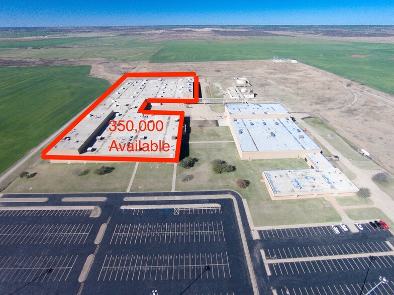 More Photos Of 8600 N Central Fwy, Wichita Falls Manufacturing For Sale