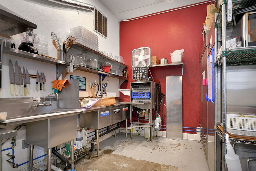 More Photos Of 100 Union St, Nevada City Office For Sale