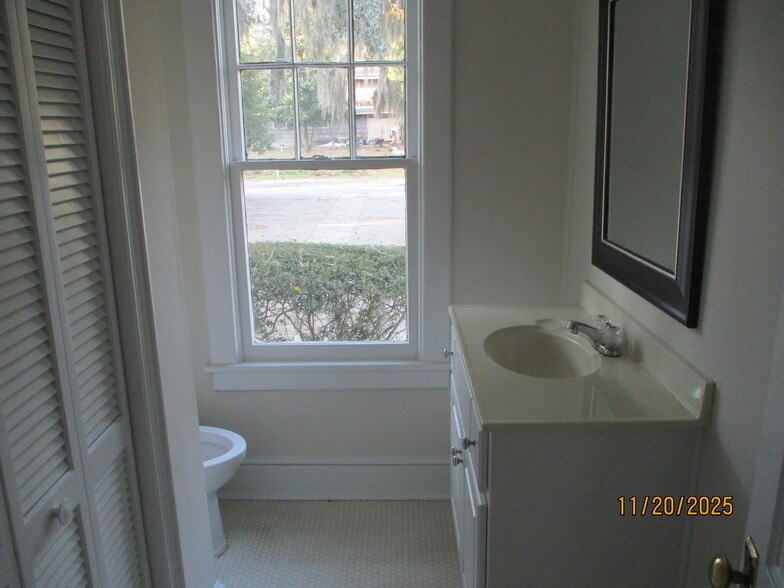 More Photos Of 2219 Gloucester St, Brunswick Office For Lease