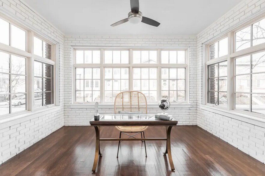 More Photos Of 2101 N Pennsylvania St, Indianapolis Apartments For Sale