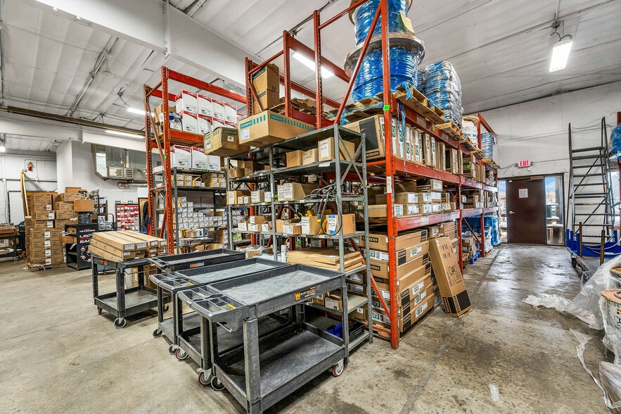 More Photos Of 3180 Coronet Way, Green Bay Manufacturing For Lease