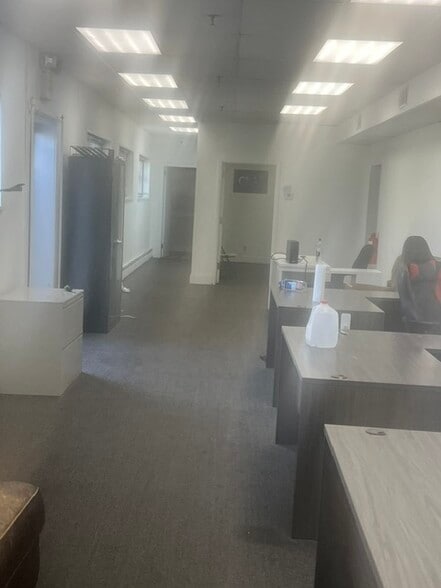 More Photos Of 181 Greenwood Ave, Midland Park Manufacturing For Lease