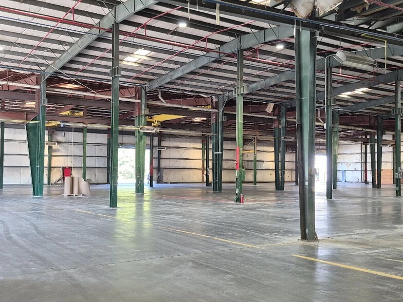 More Photos Of 10700 John Price Rd, Charlotte Warehouse For Sale