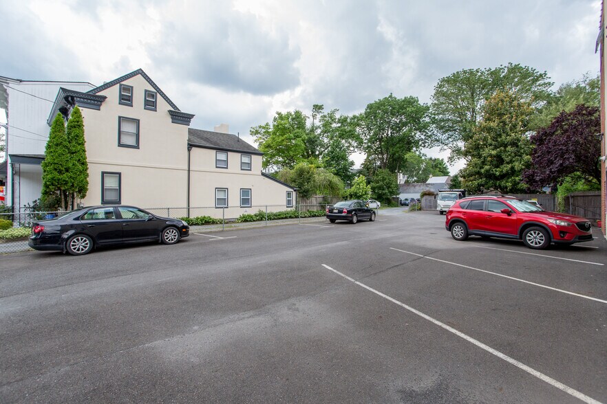 More Photos Of 71-75 N Main St, Lambertville Apartments For Lease