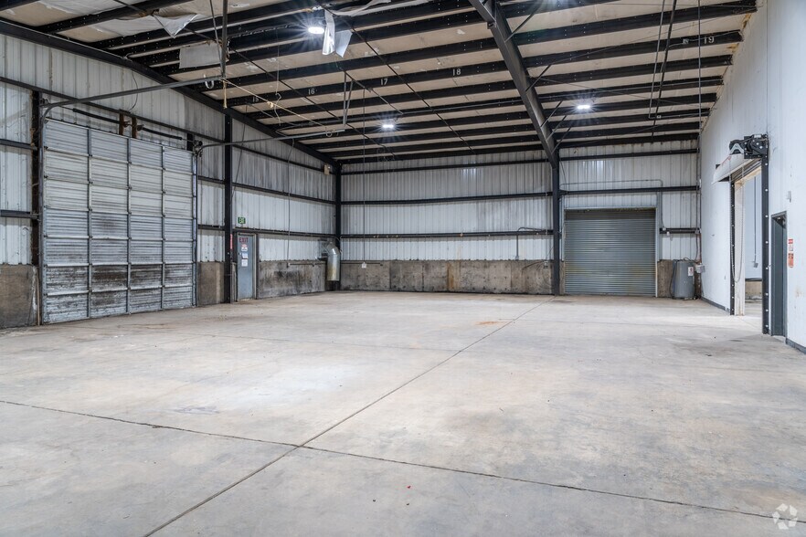 More Photos Of 27630 Llewellyn Rd, Corvallis Distribution For Lease