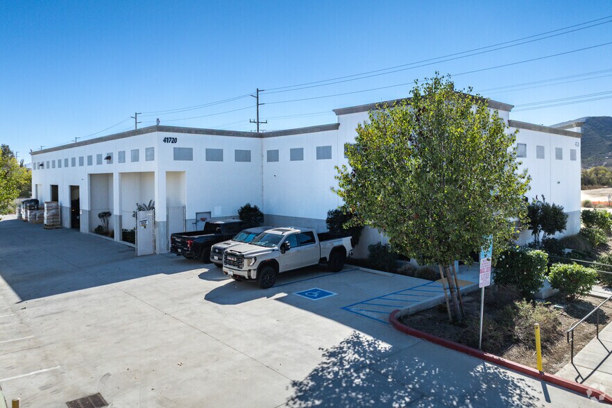 Primary Photo Of 41720 Corning Pl, Murrieta Manufacturing For Lease