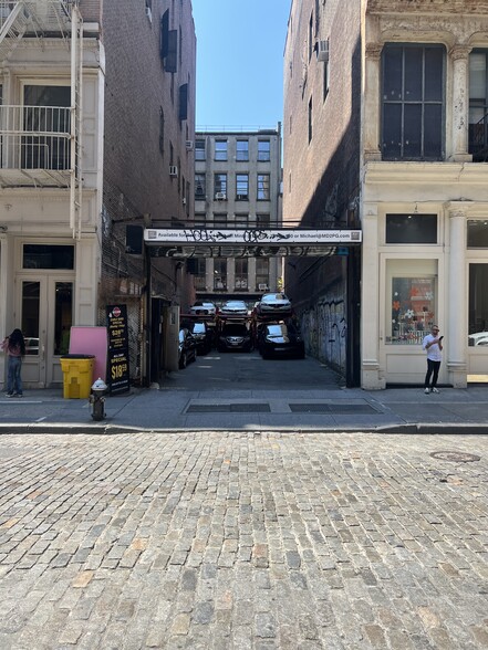 Primary Photo Of 81 Mercer St, New York Land For Lease