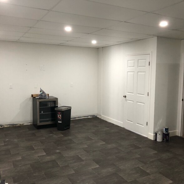 More Photos Of 1931-1937 Manatee Ave W, Bradenton Storefront Retail Office For Lease