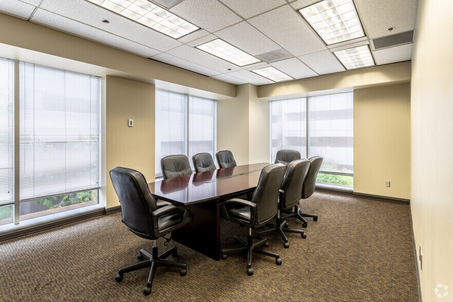 More Photos Of 10101 Reunion Pl, San Antonio Office For Lease