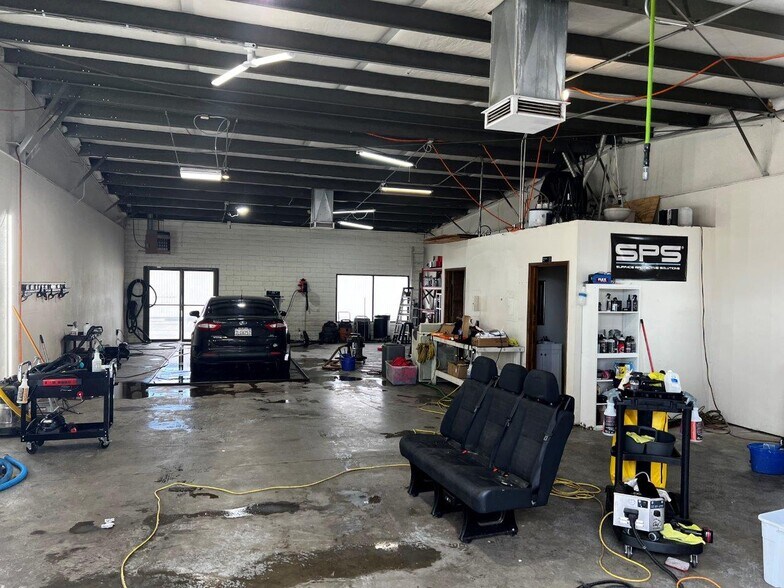 More Photos Of 1666 E Cypress Ave, Redding Office For Lease