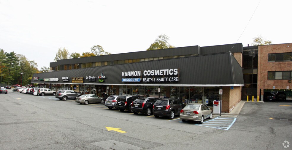 More Photos Of 77 Quaker Ridge Rd, New Rochelle General Retail For Lease