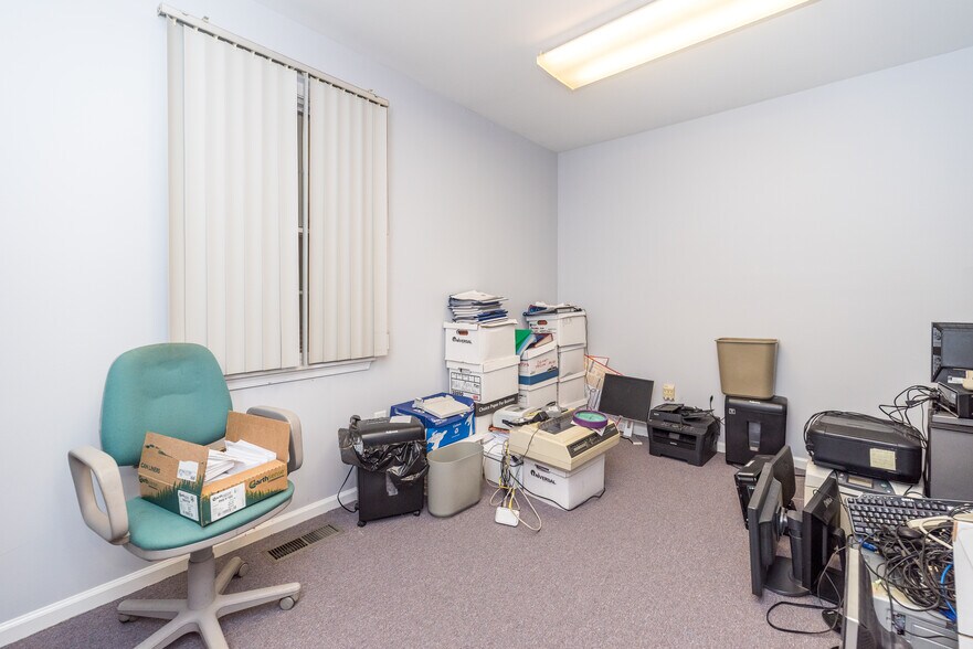 More Photos Of 301 S Main St, Doylestown Medical For Sale