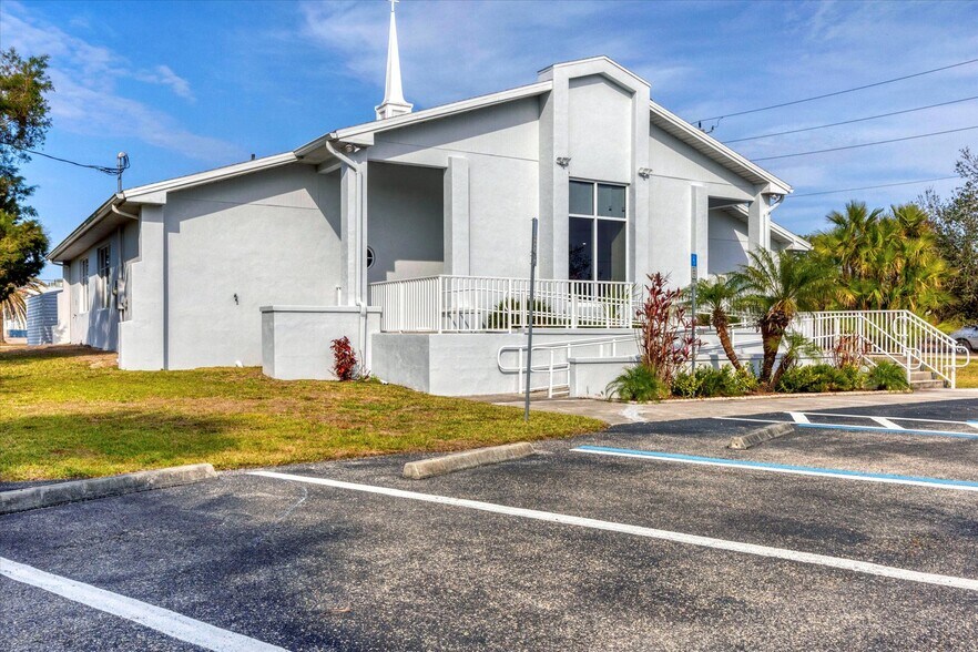 More Photos Of 2623 Vasco St, Punta Gorda Religious Facility For Sale
