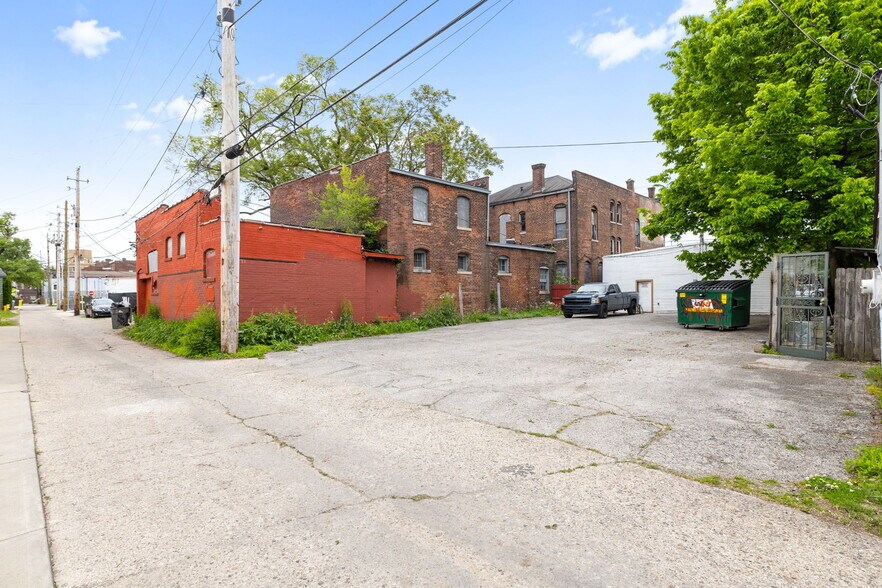 More Photos Of 1012 Virginia Ave, Indianapolis Storefront For Sale