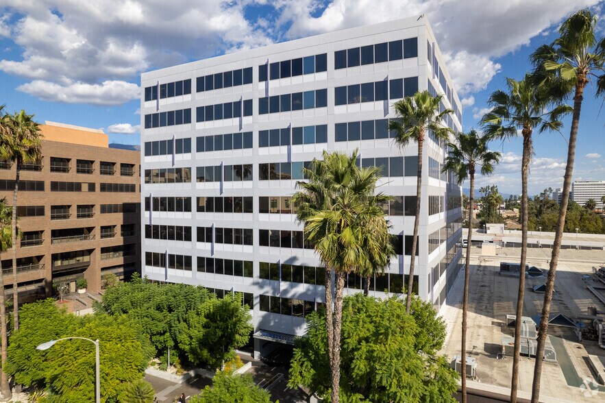 More Photos Of 150 S Los Robles Ave, Pasadena Office For Lease