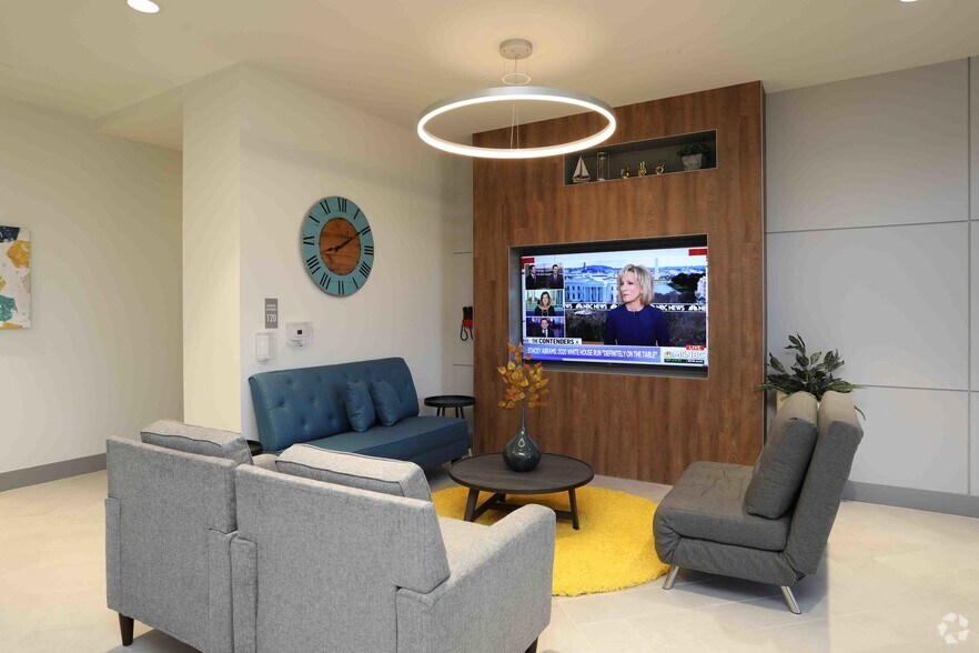 More Photos Of 6009 Oxon Hill Rd, Oxon Hill Apartments For Lease