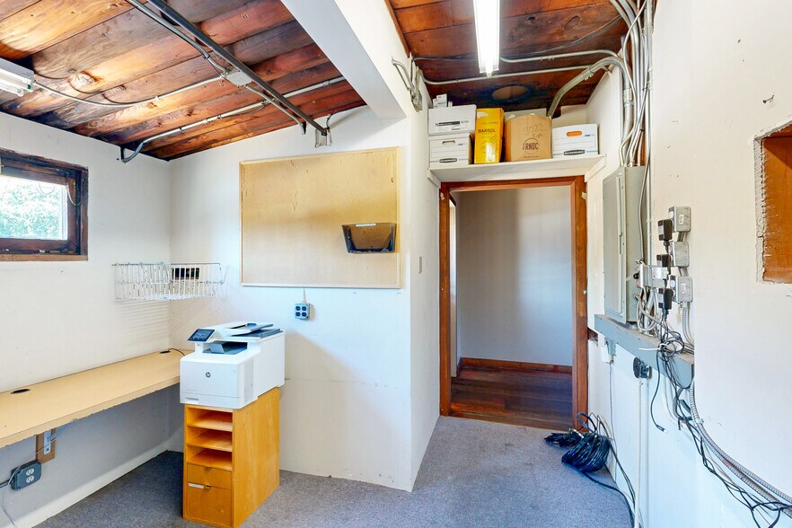 More Photos Of 5862-5872 Doyle St, Emeryville Restaurant For Sale