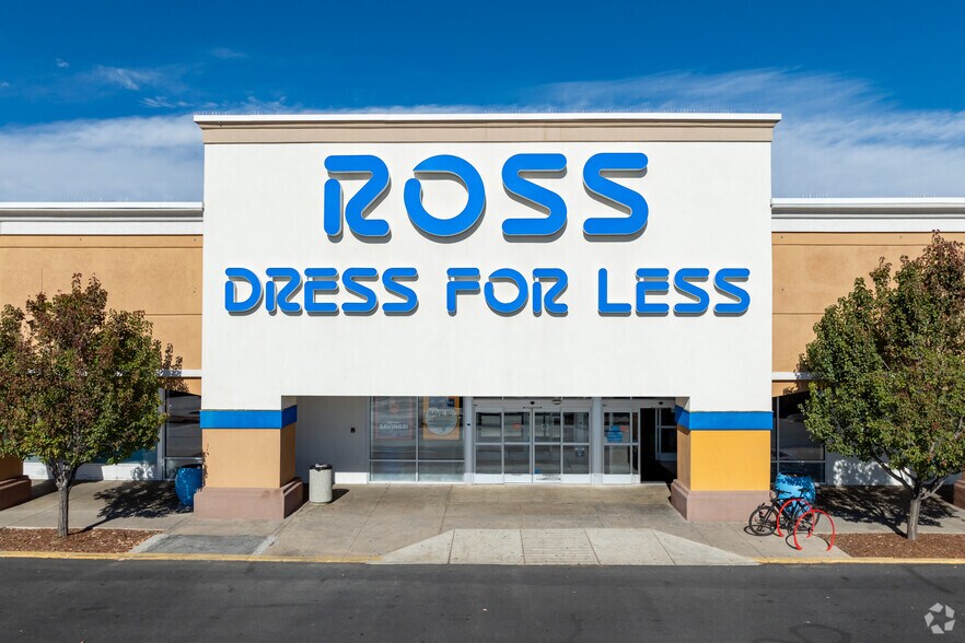 More Photos Of 6431-6791 W Colfax Ave, Lakewood Unknown For Lease
