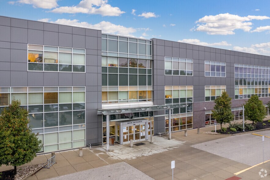 More Photos Of 1500 James Simpson Jr Way, Covington Medical For Lease