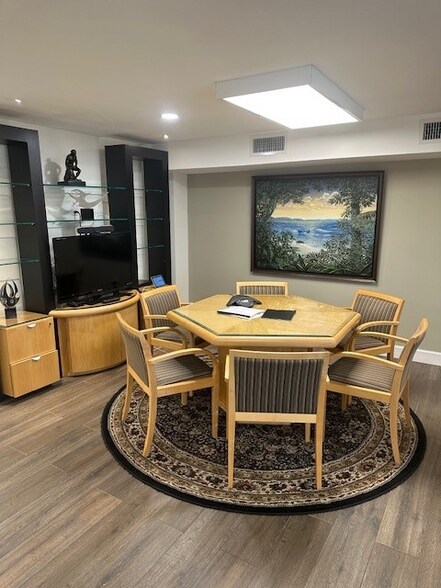 More Photos Of 16115 SW 117th Ave, Miami Showroom For Sale