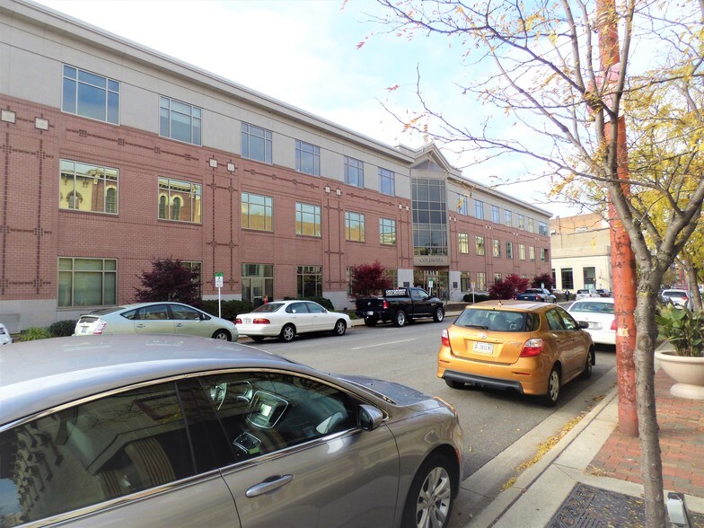 More Photos Of 415 Columbia St, Lafayette Office For Sale
