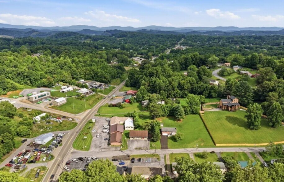More Photos Of 105 Brookfield Dr, Kingsport Apartments For Sale