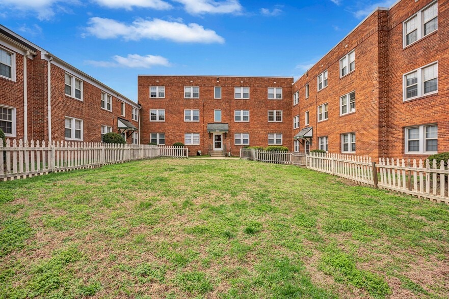 More Photos Of 1201 Benning Rd, Capitol Heights Apartments For Sale