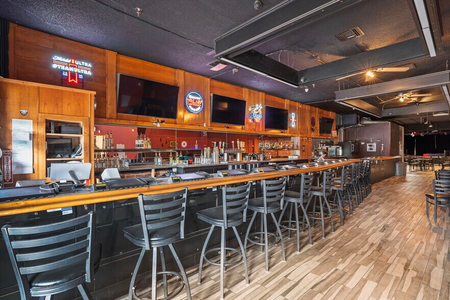 More Photos Of 906 Victorian Ave, Sparks Freestanding For Sale