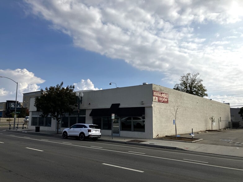 Primary Photo Of 2526-2530 Chester Ave, Bakersfield Freestanding For Lease