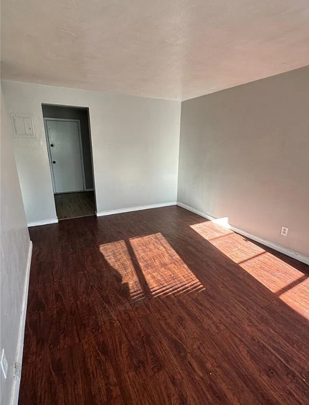 More Photos Of 1143 Akron St, Aurora Apartments For Sale