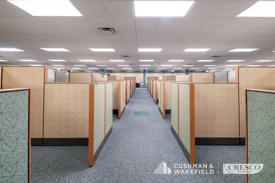 More Photos Of 4261 Fulton Pky, Cleveland Office For Sale