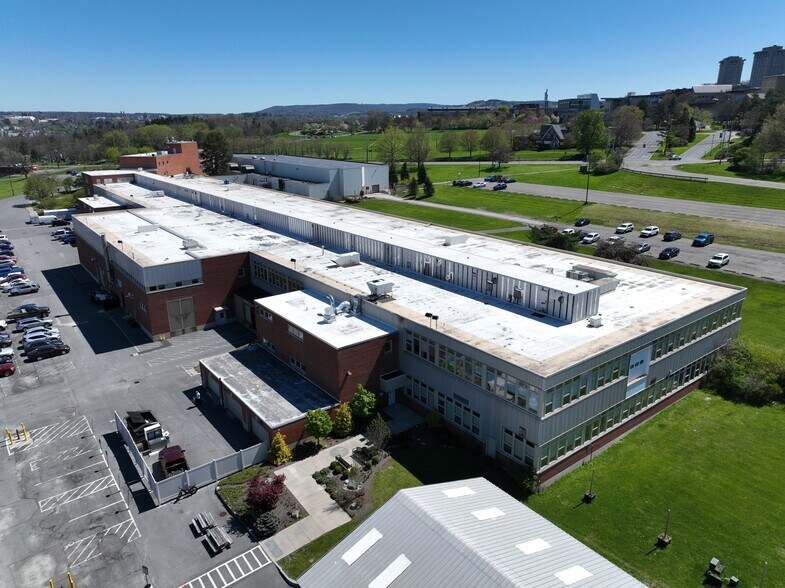 More Photos Of 950 Danby Rd, Ithaca Light Manufacturing For Lease