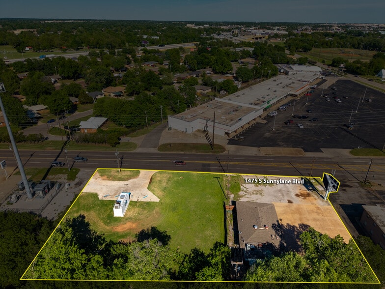 More Photos Of 1475 S Sunnylane Rd, Oklahoma City Freestanding For Sale