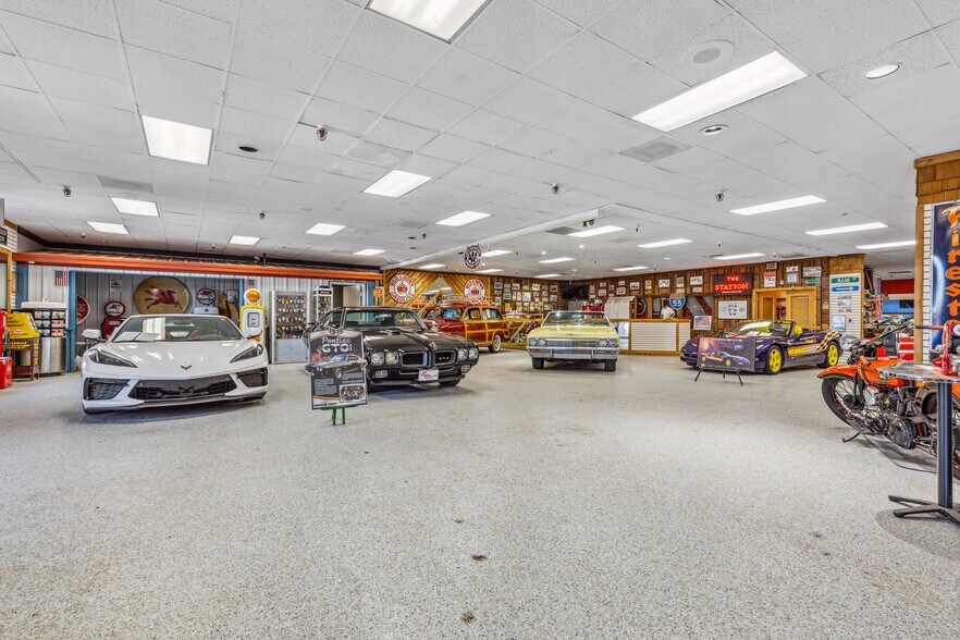 More Photos Of 417 24th St SW, Jamestown General Retail For Sale