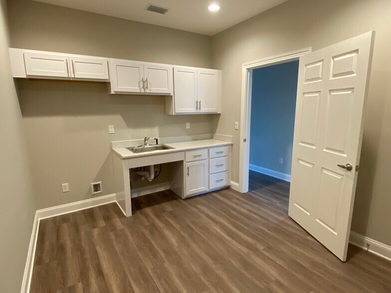 More Photos Of 6100 Greenland Rd, Jacksonville Medical For Lease